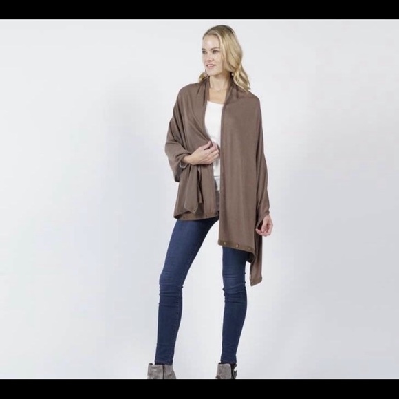 Convertible WrapScarf - Brown - Picture 3 of 3